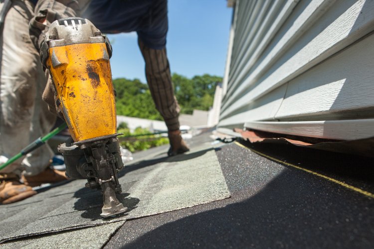 Proactive Manitowoc County roofing tips to prevent storm damage